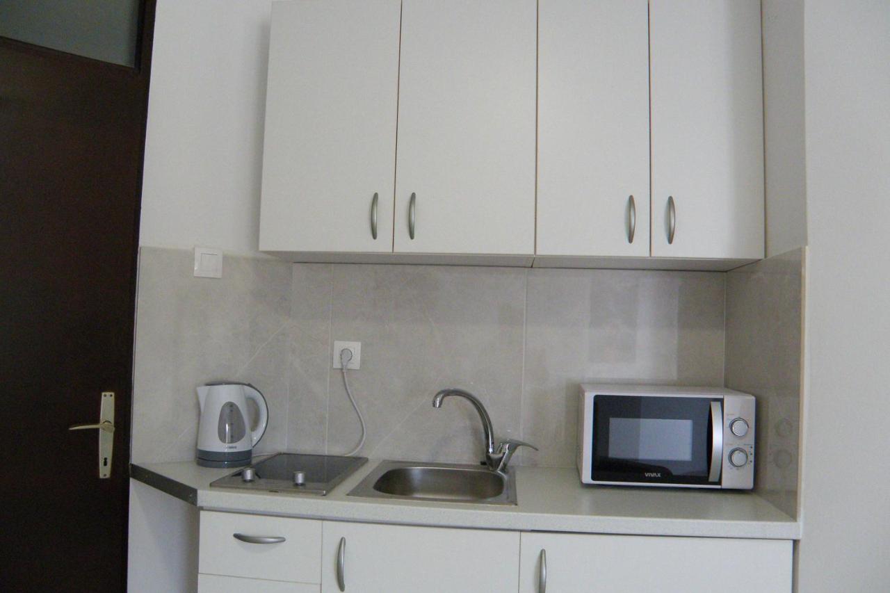 Lada Apartmani Novaglia Esterno foto