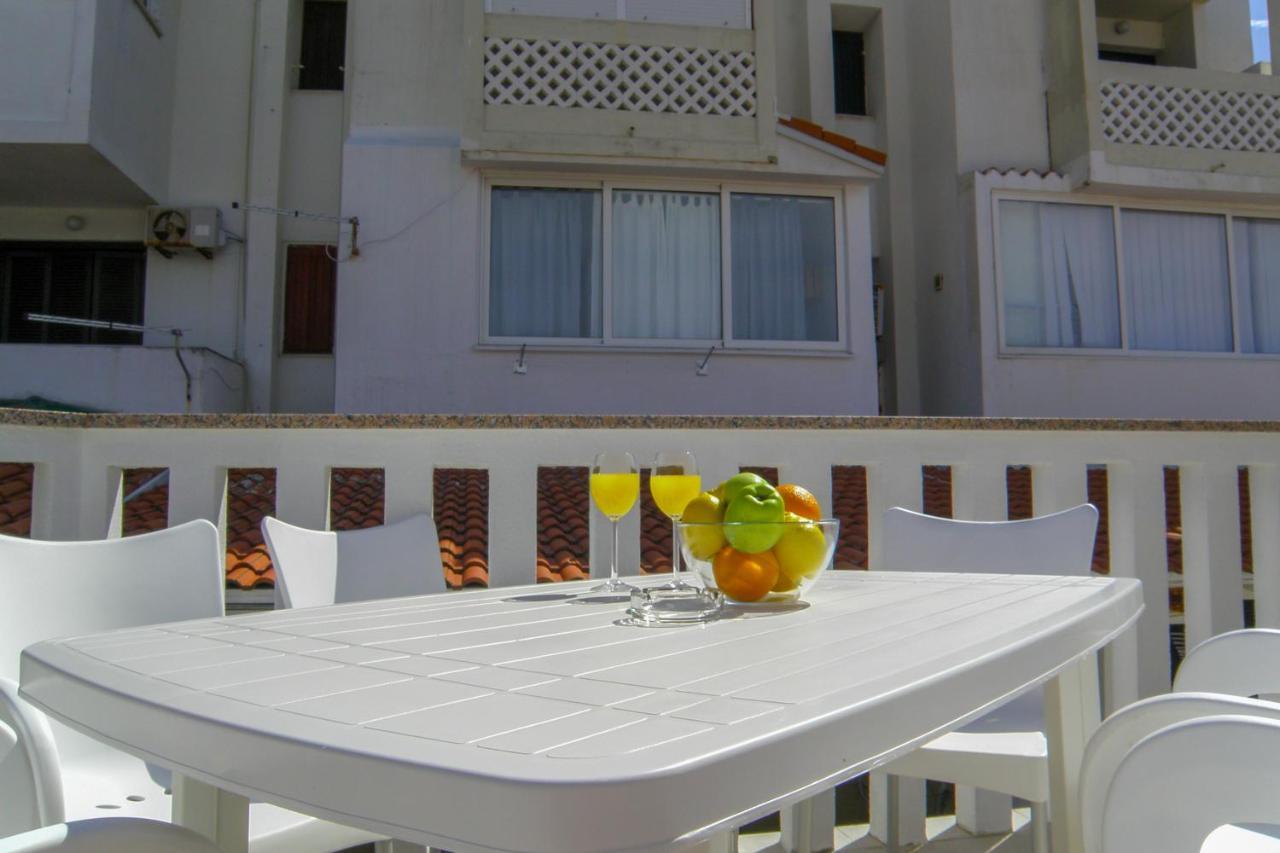 Lada Apartmani Novaglia Esterno foto